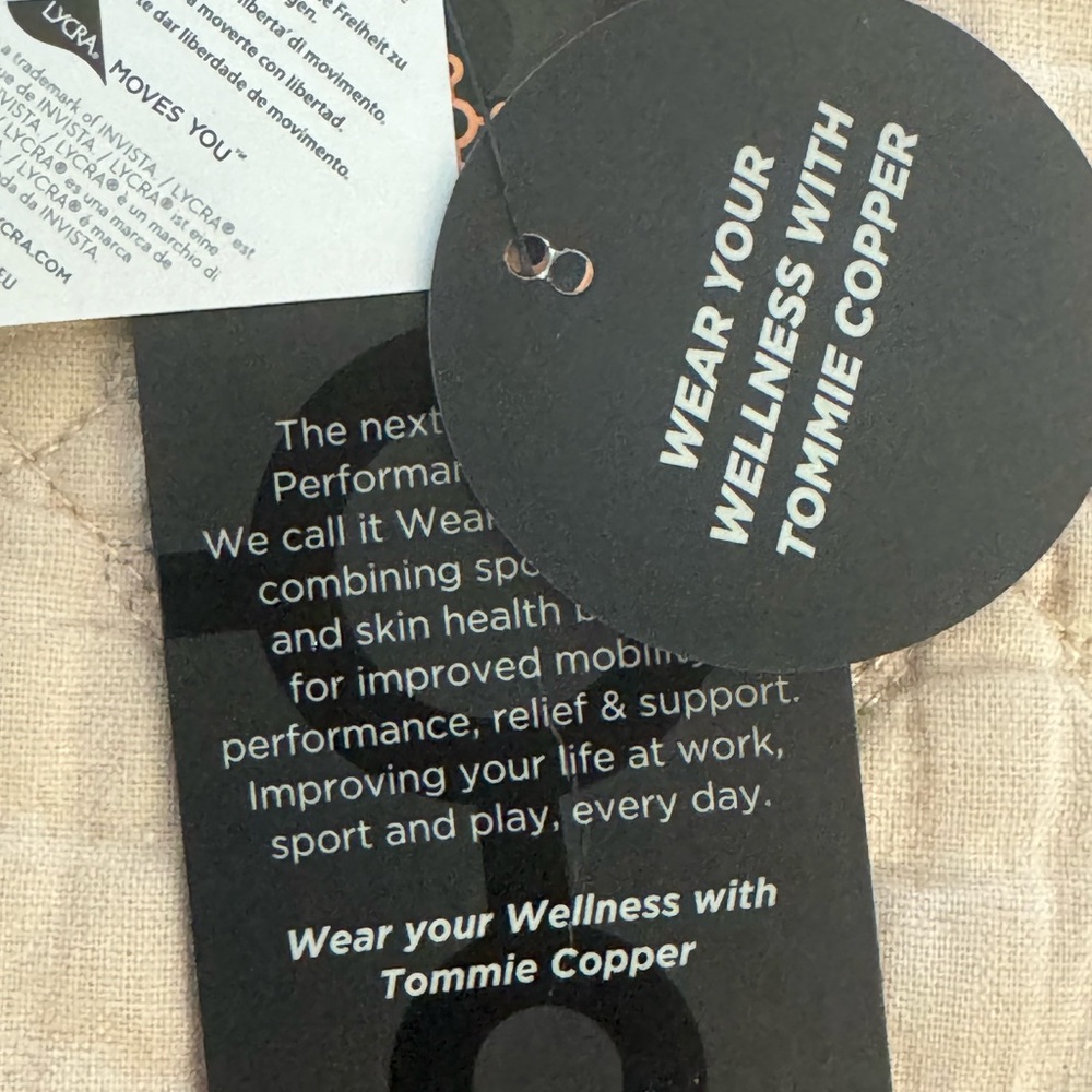 Black Copper Infused Leggings by Tommie Copper Size Medium - Picture 7 of 7